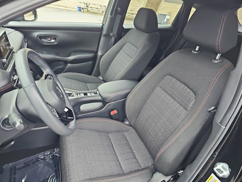 Used 2024 Honda HR-V Sport image 16