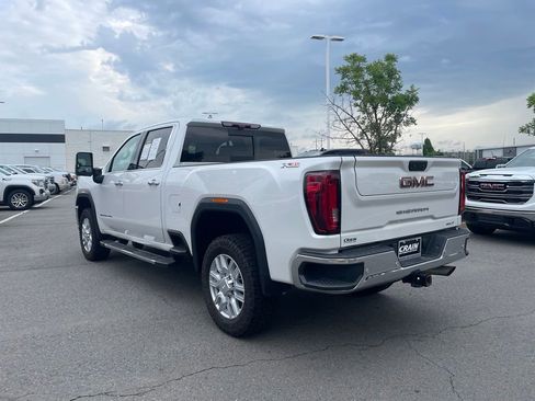 Used 2020 GMC Sierra 2500 SLT w/ SLT Premium Plus Package AWD/4WD image 5