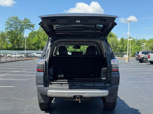 Certified 2024 Toyota 4Runner TRD Off-Road Premium w/ Moonroof Package AWD/4WD image 4