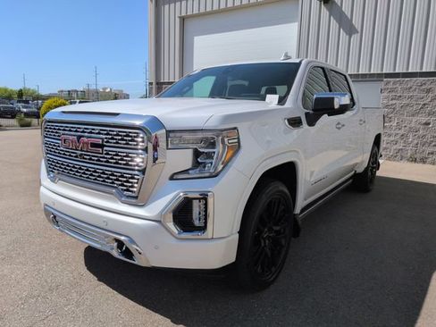Used 2019 GMC Sierra 1500 Denali w/ Denali Ultimate Package AWD/4WD image 7
