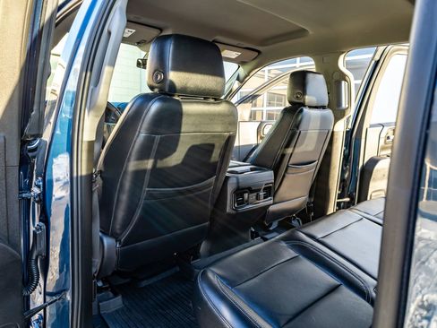 Used 2022 Chevrolet Silverado 1500 RST image 32