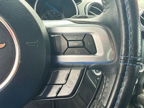 Used 2019 Ford Mustang Coupe image 29