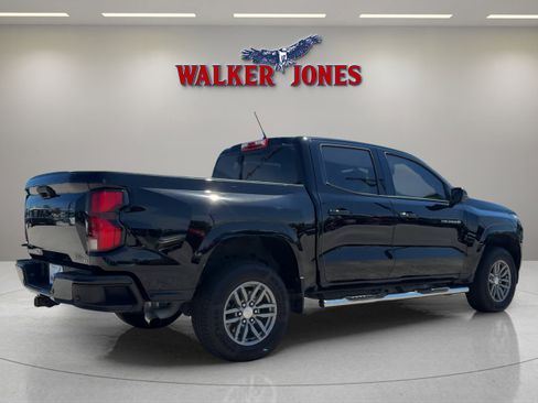 Used 2024 Chevrolet Colorado LT w/ LT Convenience Package III image 3