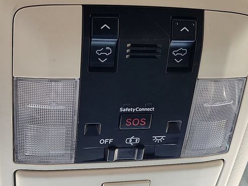 Used 2018 Lexus GX 460 Premium w/ Premium Package AWD/4WD image 19