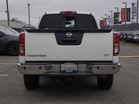 Used 2016 Nissan Frontier SV w/ SV Value Truck Package RWD image 5