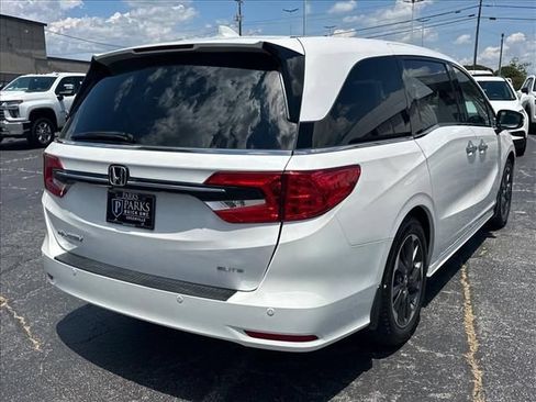 Used 2024 Honda Odyssey Elite image 11
