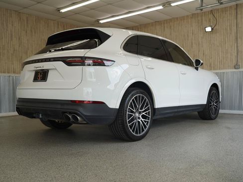Used 2019 Porsche Cayenne S AWD/4WD image 10
