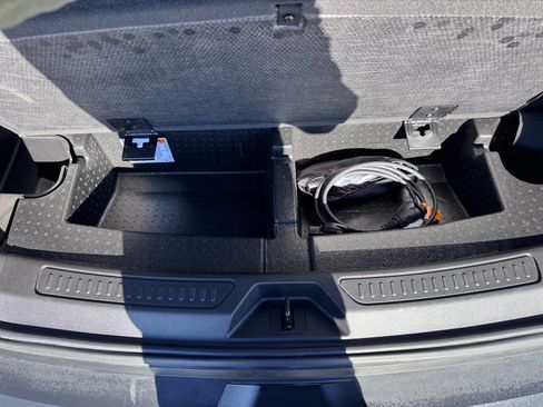 Certified 2023 GMC Acadia AT4 w/ Technology Package image 13