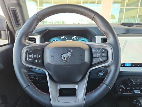 Used 2025 Ford Bronco Heritage Edition AWD/4WD image 20