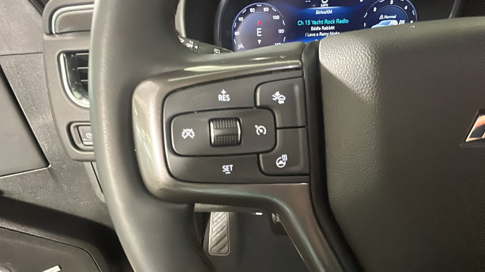 Used 2023 Chevrolet Tahoe RST w/ RST Performance Edition AWD/4WD image 19