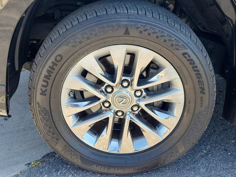 Used 2018 Lexus GX 460 Premium w/ Premium Package AWD/4WD image 23
