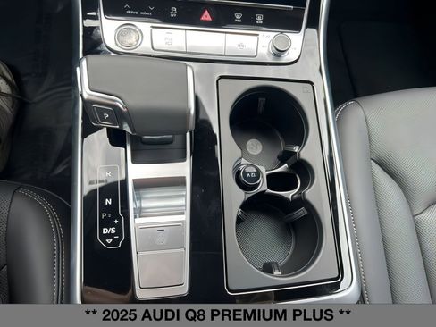New 2025 Audi Q8 Premium Plus image 29