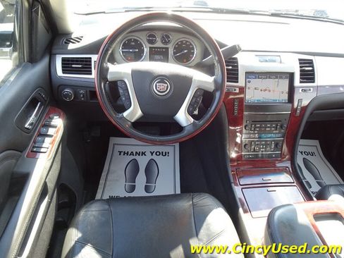 Used 2012 Cadillac Escalade ESV Luxury AWD/4WD image 9