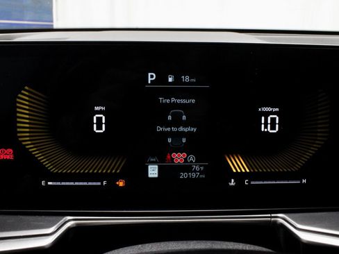 Used 2024 Kia Sorento S FWD image 29