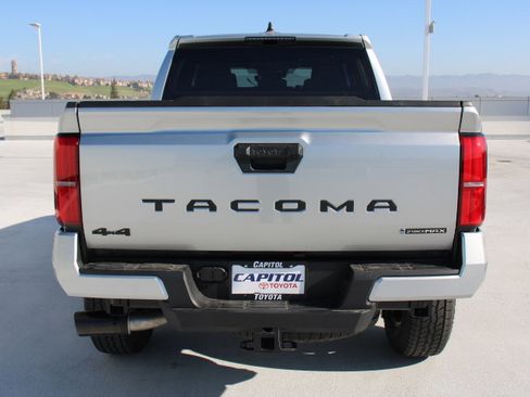 New 2025 Toyota Tacoma TRD Off-Road image 5
