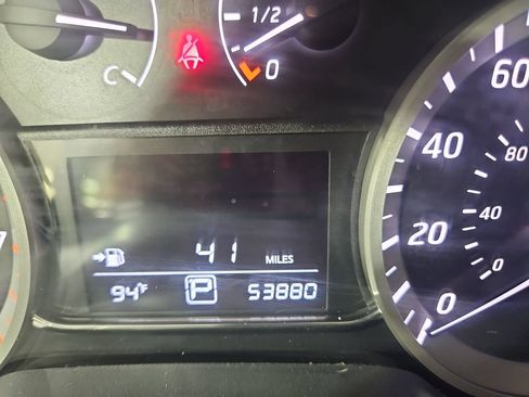 Used 2015 Nissan Sentra SV FWD image 17