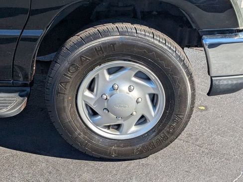 Used 2014 Ford E-350 and Econoline 350 XLT image 13