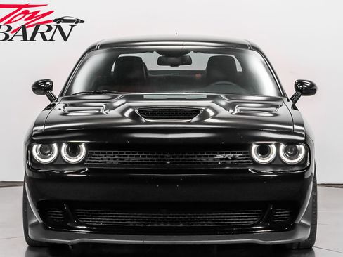 Used 2016 Dodge Challenger SRT Hellcat image 8