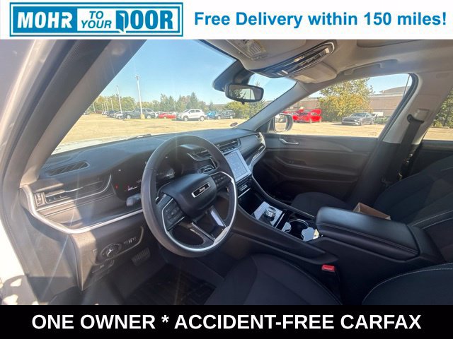 Used 2023 Jeep Grand Cherokee L Laredo AWD/4WD image 19