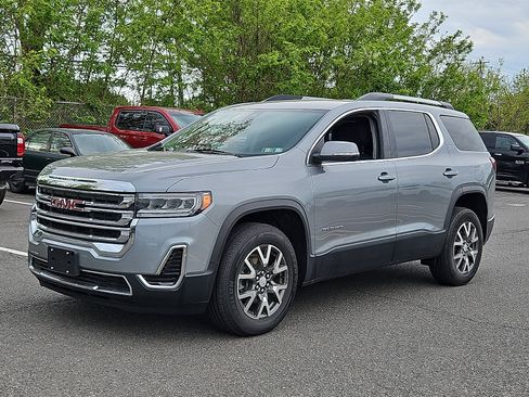 Used 2023 GMC Acadia SLE w/ Driver Convenience Package AWD/4WD image 3