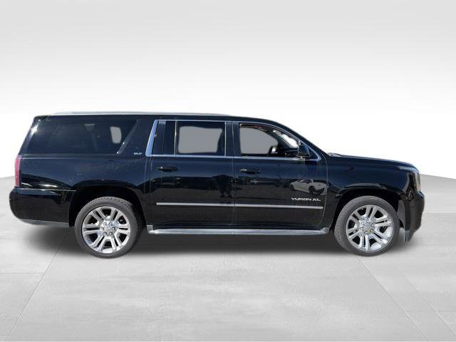 Used 2019 GMC Yukon XL SLT w/ Premium Edition AWD/4WD image 11