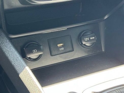 Used 2022 Hyundai Kona SEL AWD/4WD image 17