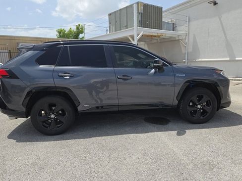 Used 2021 Toyota RAV4 XSE AWD/4WD image 4