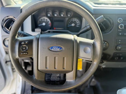 Used 2015 Ford F250 XL w/ XL Value Package image 8