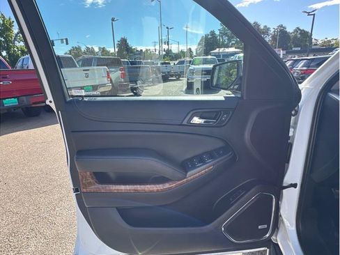 Used 2018 Chevrolet Tahoe Premier AWD/4WD image 14
