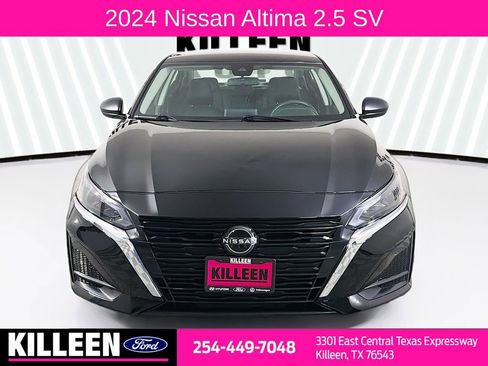 Used 2024 Nissan Altima 2.5 SV image 2