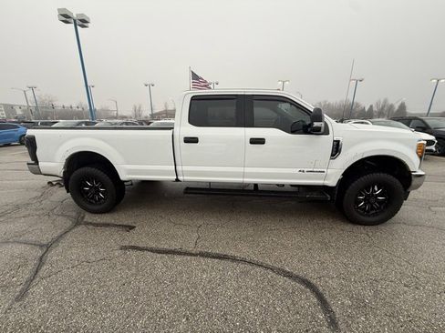 Used 2017 Ford F250 XLT w/ XLT Value Package image 8