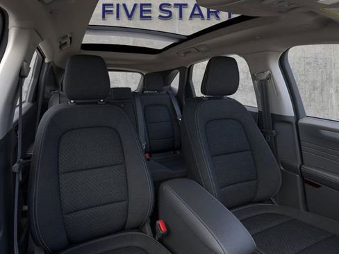 New 2025 Ford Escape Active w/ Cold Weather Package image 10