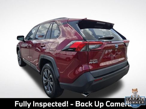 Used 2022 Toyota RAV4 XLE Premium AWD/4WD image 5