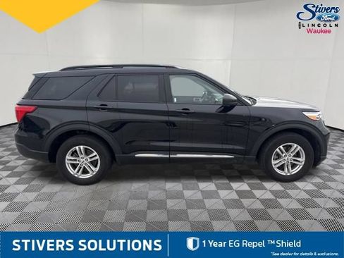 Used 2021 Ford Explorer XLT AWD/4WD image 5