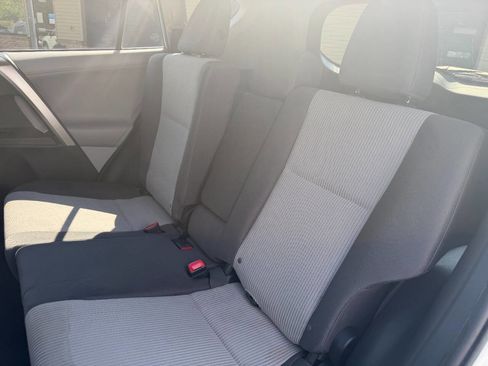 Used 2013 Toyota RAV4 LE image 16