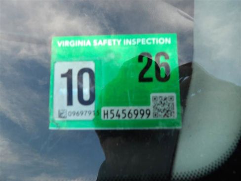 Used 2006 Lincoln Town Car Signature Limited image 23