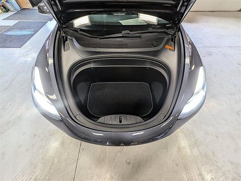 Used 2018 Tesla Model 3 Long Range AWD/4WD image 16