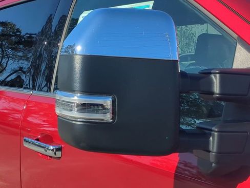 New 2025 Ford F250 Lariat w/ Chrome Package image 13