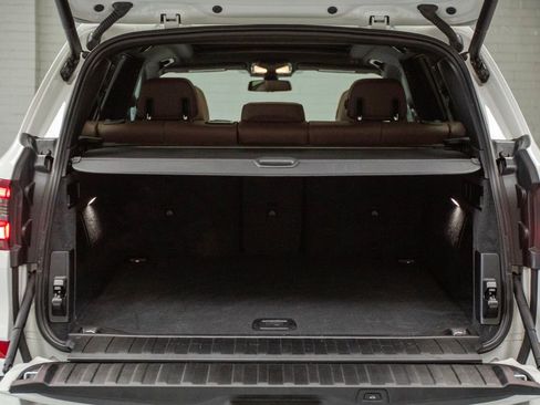 Used 2023 BMW X5 xDrive40i w/ Executive Package image 32