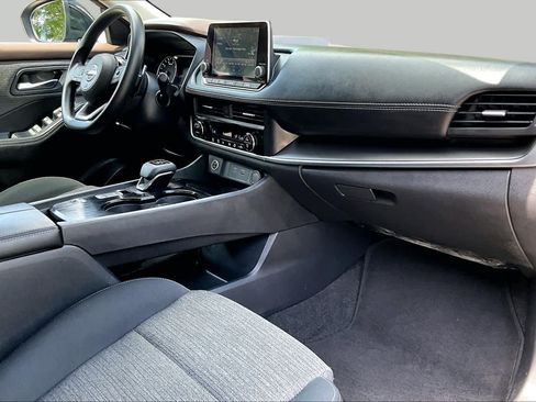 Used 2023 Nissan Rogue SV FWD image 18