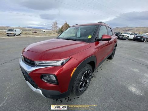 Used 2021 Chevrolet TrailBlazer LT image 1