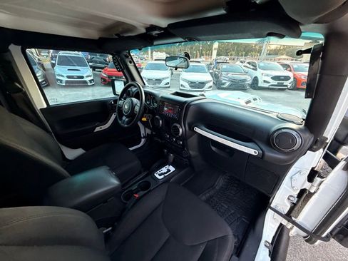 Used 2017 Jeep Wrangler Unlimited Sport image 37