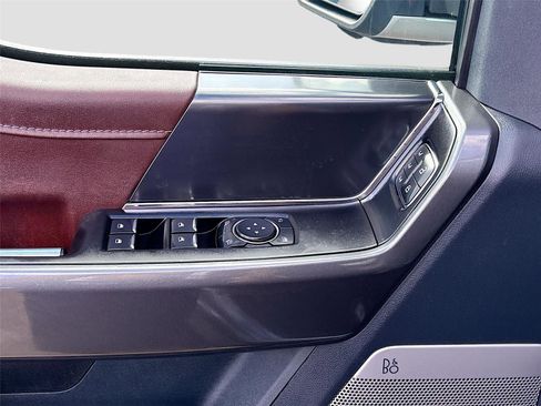 Used 2022 Ford F150 Lariat w/ Equipment Group 502A High image 18