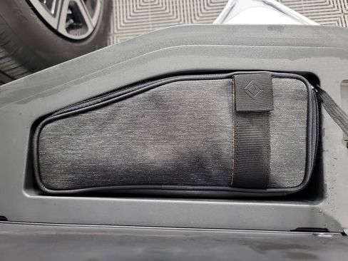 Used 2023 Rivian R1T Adventure image 32