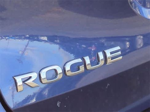 Used 2019 Nissan Rogue image 12
