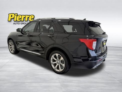 Used 2020 Ford Explorer Platinum w/ Premium Technology Package image 2