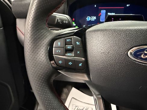 Used 2025 Ford Explorer ST-Line w/ Premium Package image 15