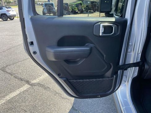 Certified 2024 Jeep Wrangler Unlimited Rubicon image 20