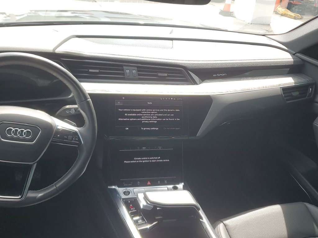 Certified 2023 Audi e-tron Premium Plus w/ Premium Plus Package AWD/4WD image 21