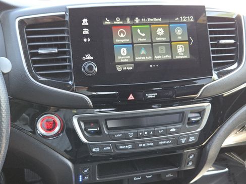 Certified 2024 Honda Passport Black Edition image 38